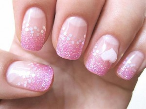 valentines-day-pink-glitter-french-nails-white-heart