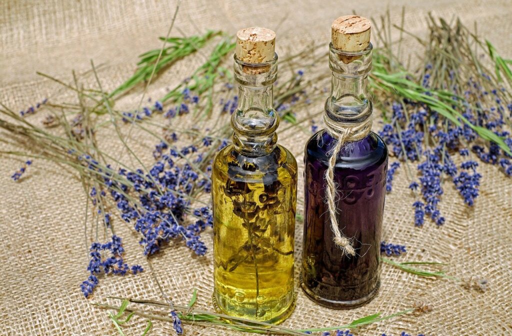 bath oil, oil, lavender-2510783.jpg